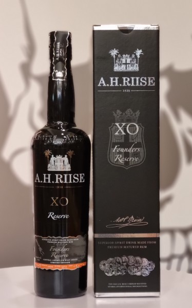 A.H. Riise Black XO Founders Reserve No. 5