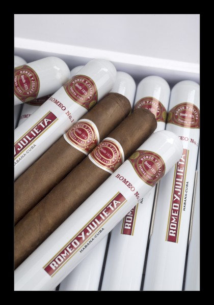 Romeo y Julieta No. 1 A/T