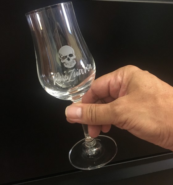 Nosing Glas - Ron Zuarin
